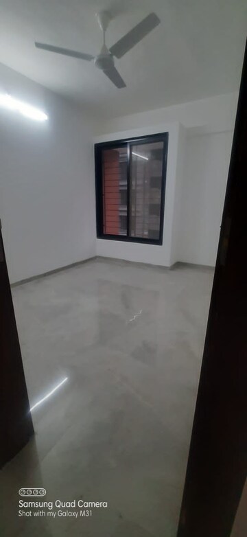 Room in 3 BHK Apartment at Unique Legacy, Keshav Nagar – for Rent
