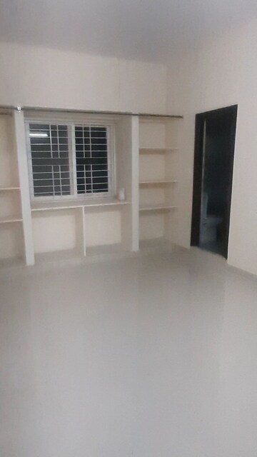Room in 3 BHK Independent House at Kphb – for Rent