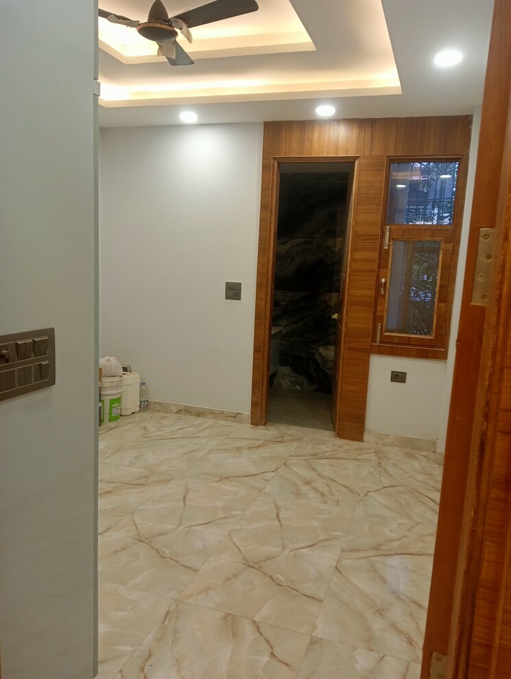 Room, rwa-gyan-khand-3 3 Bedroom 1000 Sq.Ft. Builder Floor In Indrapuram Ghaziabad 7920711