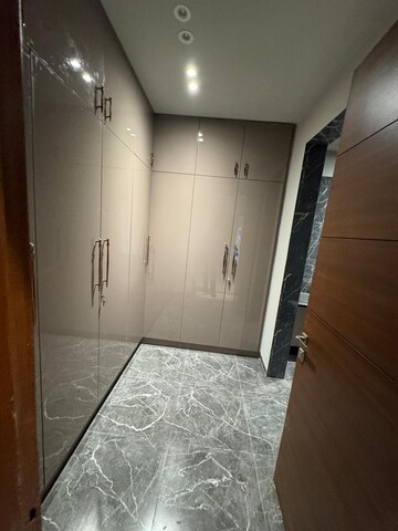 Room in 4 BHK Villa at Satbari – for Rent