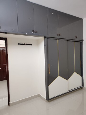 Furnished Amenities in 2 BHK Apartment at Maruthi Splendour, Yapral – for Rent
