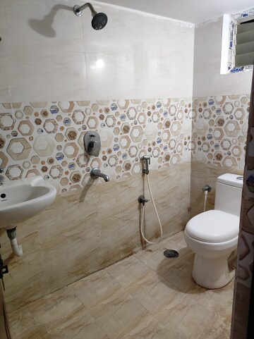 Bathroom in 2 BHK Apartment at Maruthi Splendour, Yapral – for Rent