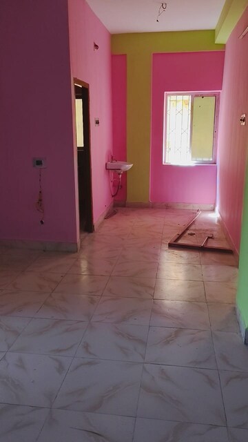Room in 3 BHK Builder Floor at Thakurpukur – for Sale