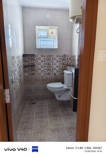Bathroom in 1 BHK Builder Floor at Halasuru – for Rent