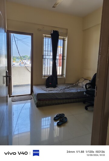 Room in 2 BHK Apartment at Halasuru – for Rent