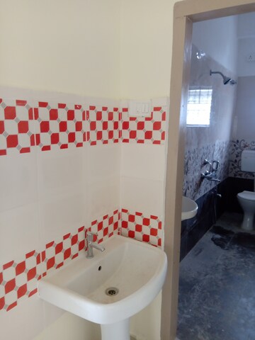 Attached Bathroom in 3 BHK Apartment at Downtown – for Rent