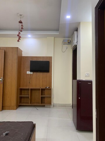 Bathroom in 1 RK Builder Floor at Sector 30 – for Rent