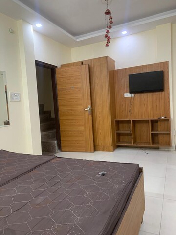 Bedroom in 1 RK Builder Floor at Sector 30 – for Rent