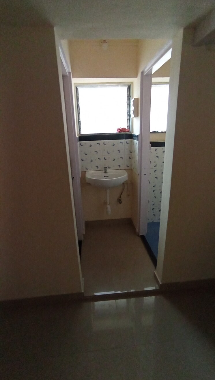 Bathroom, shreeniwas-tower 1 Bedroom 225 Sq.Ft. Apartment In Lower Parel Mumbai 7920908