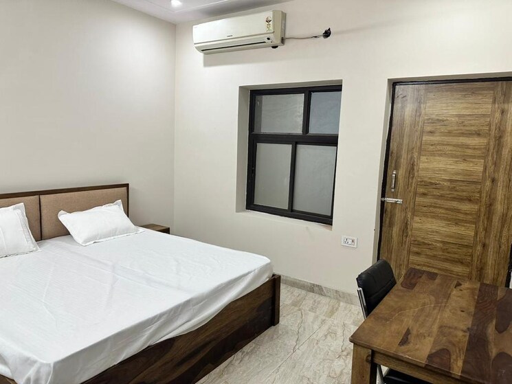 Bedroom, sector 27 2 Bedroom 1450 Sq.Ft. Builder Floor In Sector 27 Gurgaon 7920921