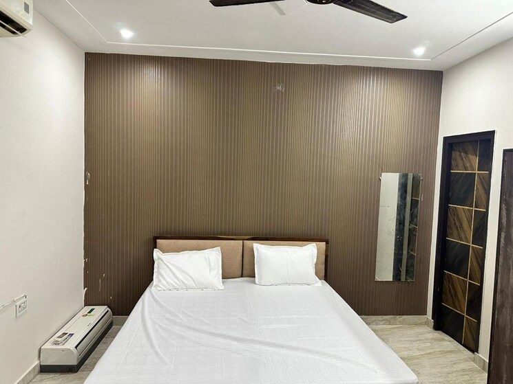 Bedroom, sector 27 2 Bedroom 1450 Sq.Ft. Builder Floor In Sector 27 Gurgaon 7920921