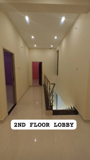 Building Lobby in 3.5 BHK Independent House at Paraniputhur – for Rent