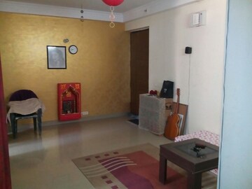 Master Bedroom in 2 BHK Apartment at Amrapali Silicon City, Sector 76 – for Rent