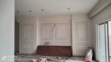 Bathroom in 4 BHK Apartment at VVIP Mangal, Raj Nagar Extension – for Rent