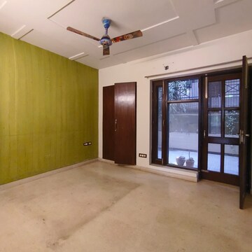 Room in 2 BHK Builder Floor at Palam Vihar Residents Association, Palam Vihar – for Rent