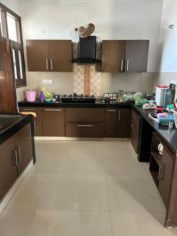 3 BHK + Pooja Room 2600 Sq.Ft. Apartment in MP Metro Towers