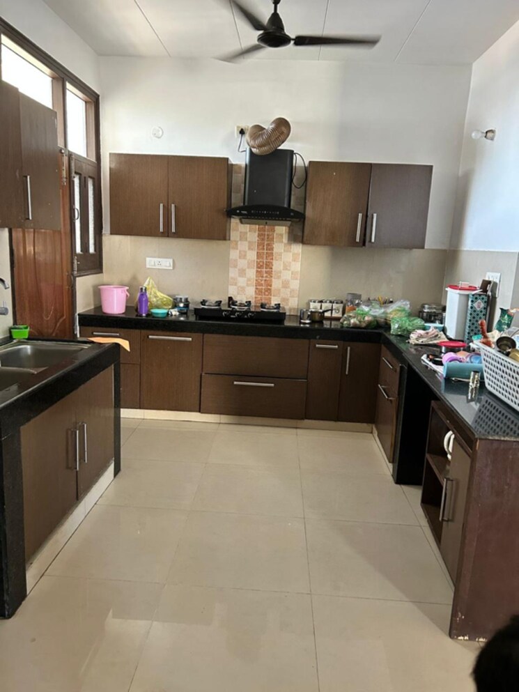 Kitchen, mp-metro-towers 3 Bedroom 2600 Sq.Ft. Apartment In Dhakoli Village Zirakpur 7921111