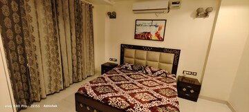 Bedroom in 3 BHK Builder Floor at Auram Floor, South City 2 – for Sale