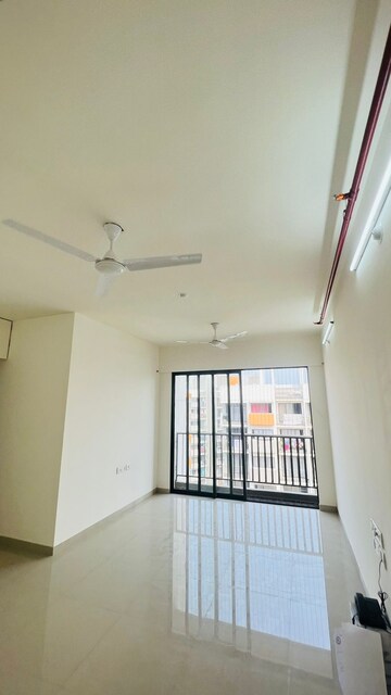 Room in 2 BHK Apartment at Shapoorji Pallonji Joyville Virar Phase 2, Virar West – for Rent