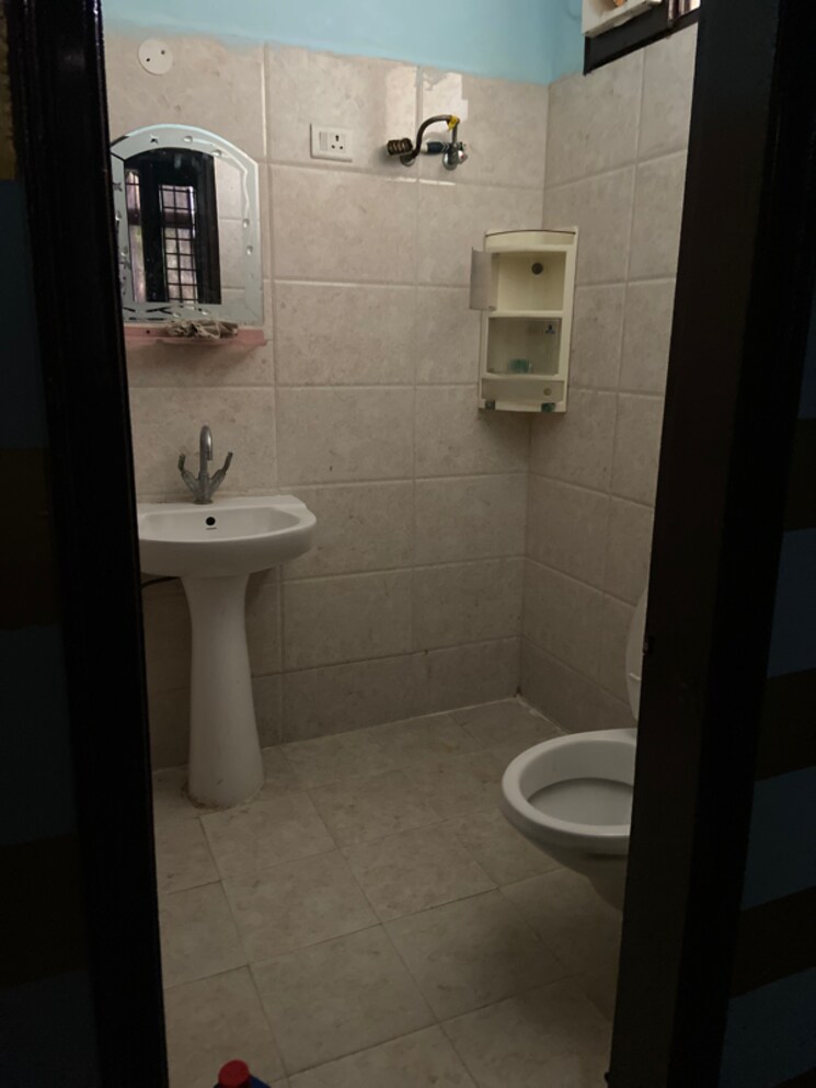Bathroom, ambala highway 3 Bedroom 1750 Sq.Ft. Apartment In Ambala Highway Zirakpur 7921152