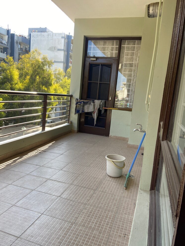 Balcony, ambala highway 3 Bedroom 1750 Sq.Ft. Apartment In Ambala Highway Zirakpur 7921152