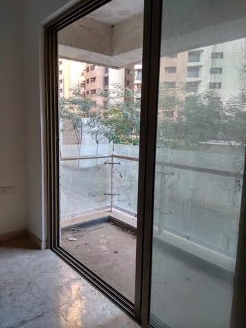 Room in 3 BHK Apartment at Lodha Splendora, Ghodbunder Road – for Sale