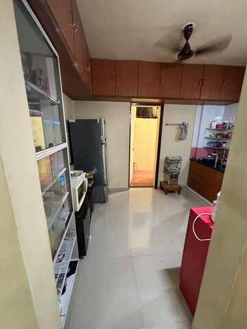 Team Area in 2 BHK Apartment at Shri Suvarna Apartment, Kothrud – for Rent