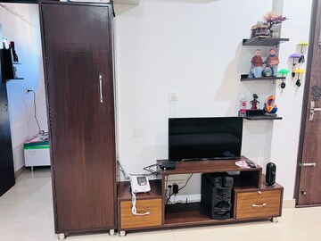 Furnished Amenities in 3 BHK Apartment at Patiala Road – for Rent
