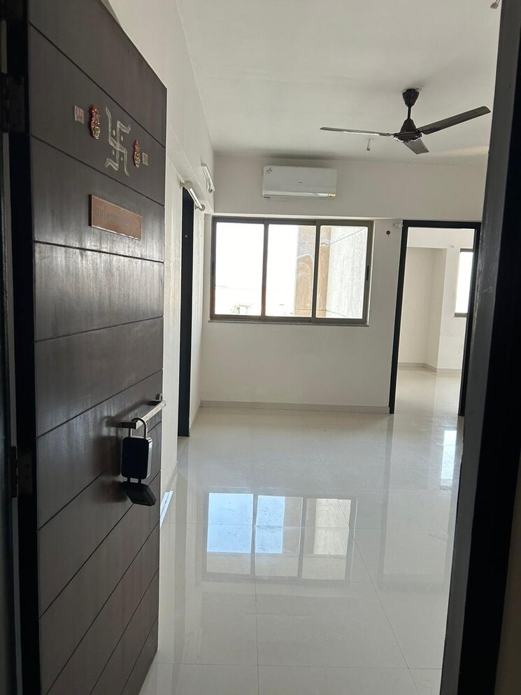 Bathroom, lodha-splendora 1 Bedroom 445 Sq.Ft. Apartment In Ghodbunder Road Thane 7921396