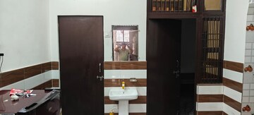 Furnished Amenities in 2.5 BHK Independent House at RWA Apartments Sector 12, Sector 12 – for Rent