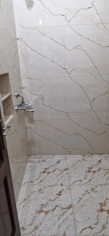 Master Bedroom in 2.5 BHK Independent House at Logix Park, Sector 16 – for Rent