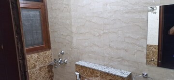 Bathroom in 2.5 BHK Independent House at Logix Park, Sector 16 – for Rent