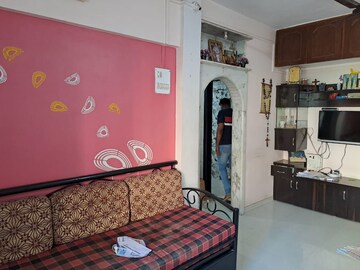 Bedroom in 1 RK Apartment at Runwal Plaza, Vartak Nagar – for Rent