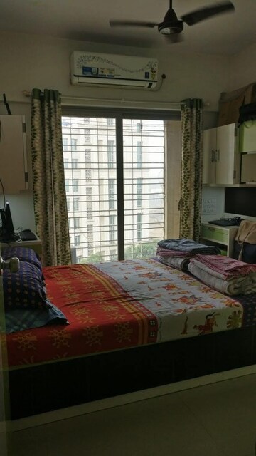 2 BHK Apartment For Rent in Hiranandani Estate