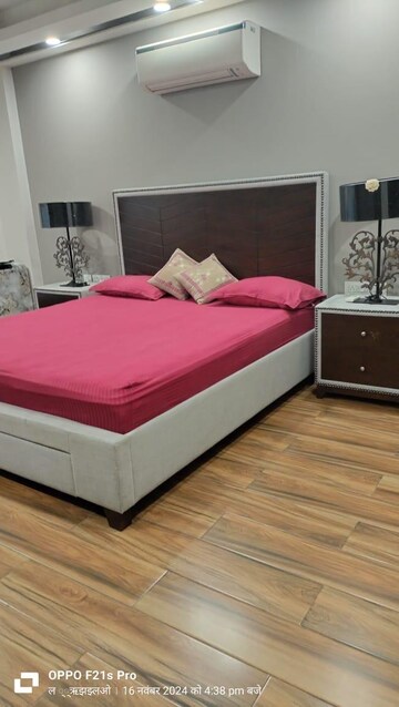 Bedroom in 3 BHK Builder Floor at Uppal Southend, Sector 49 – for Rent