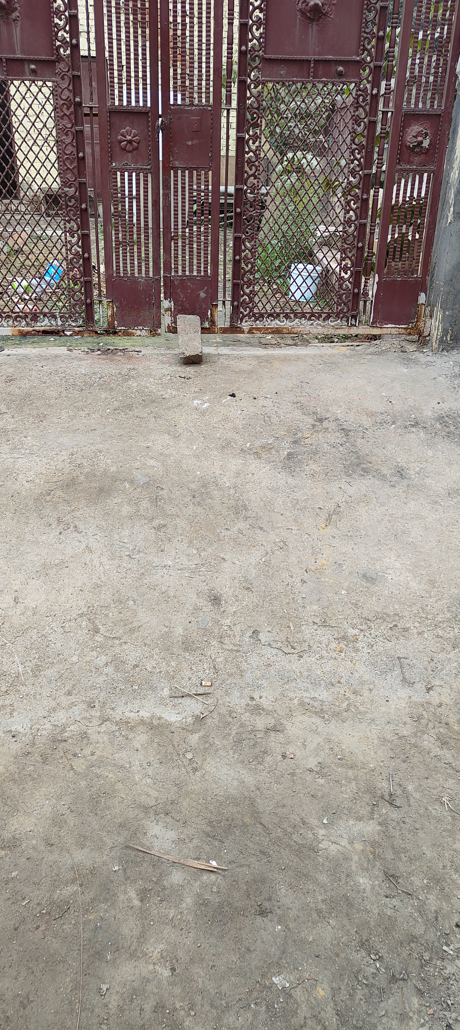 Plot For Sale in Sector 52