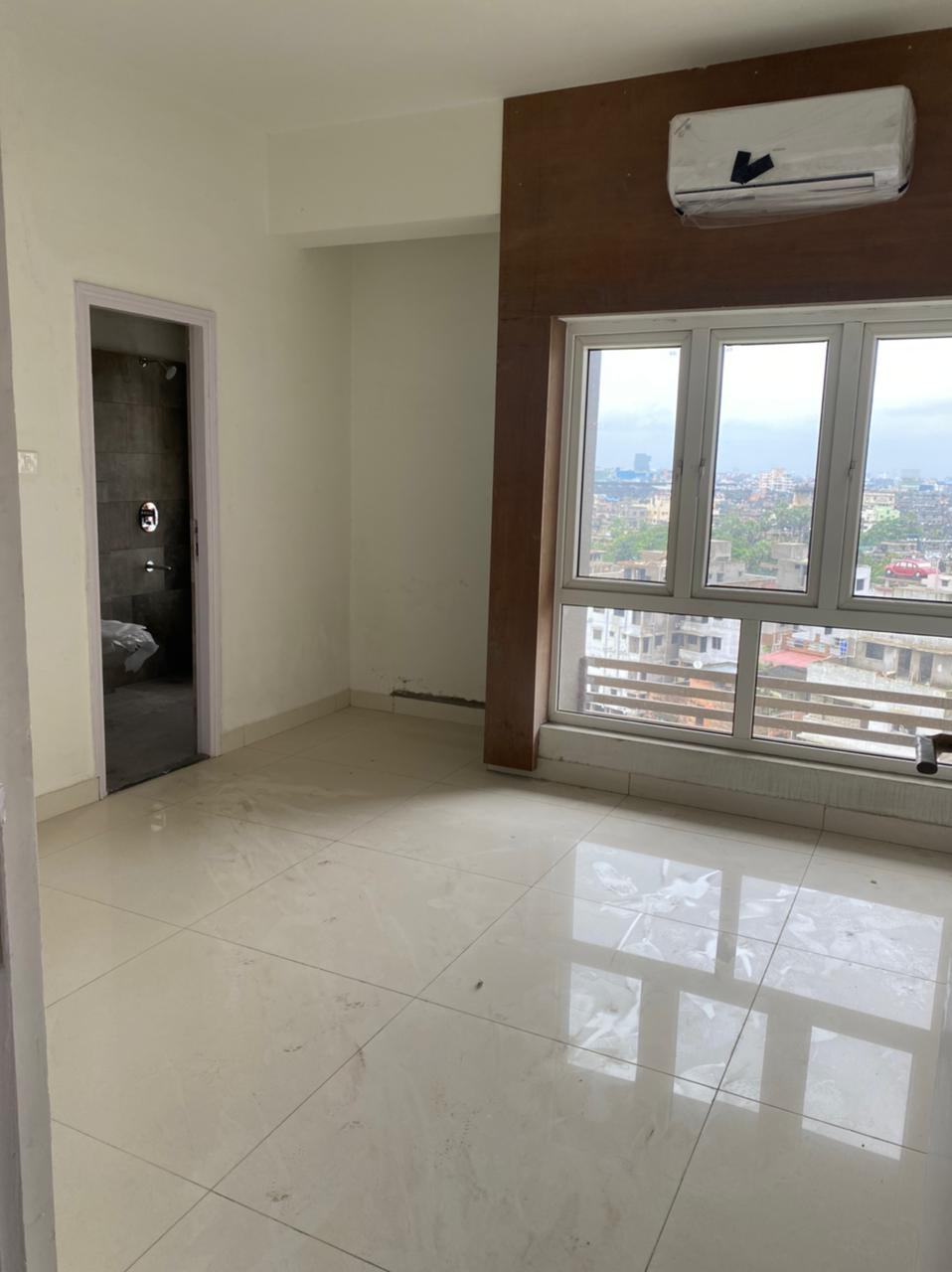 2 BHK + Extra Room Apartment For Sale in Srijan Optima