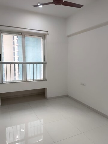 Room in 2 BHK Apartment at Marathon Nexzone Atlas 1, New Panvel – for Rent