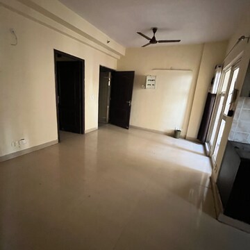 2.5 BHK Apartment For Rent in Aims Golf City, Noida Central