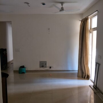 2 BHK Apartment For Rent in Mahagun Mywoods, Sector 16c Greater Noida