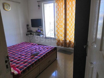 Bedroom in 3 BHK Apartment at Giridhar Oasis, Kharadi – for Rent