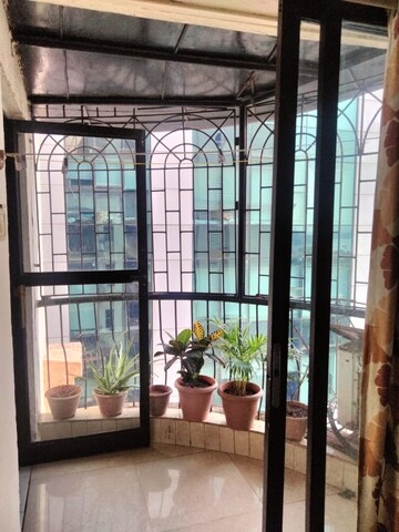 Room in 2 BHK Apartment at Punit Tower II, Cbd Belapur Sector 11 – for Rent