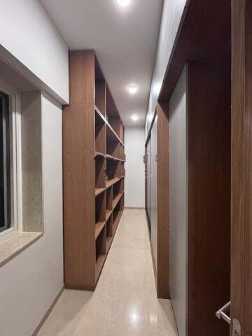 Room in 3.5 BHK Apartment at SNN Clermont, Hebbal – for Rent
