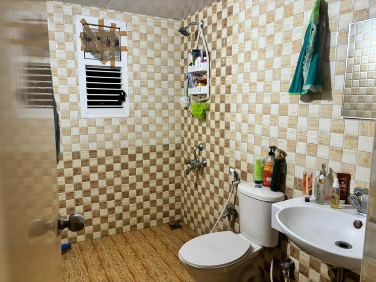Attached Bathroom, hm-world-city 3 Bedroom 1780 Sq.Ft. Apartment In Jp Nagar Bangalore 7921905