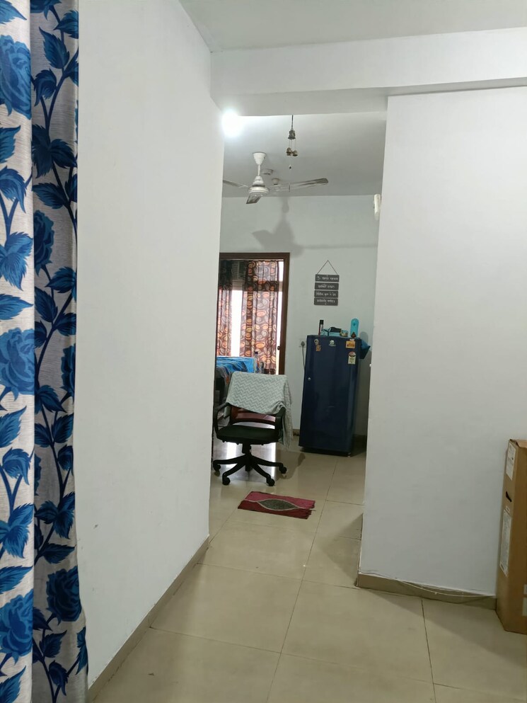 Living Room, mahagun-mywoods 3 Bedroom 1180 Sq.Ft. Apartment In Sector 16c Greater Noida Greater Noida 7921956