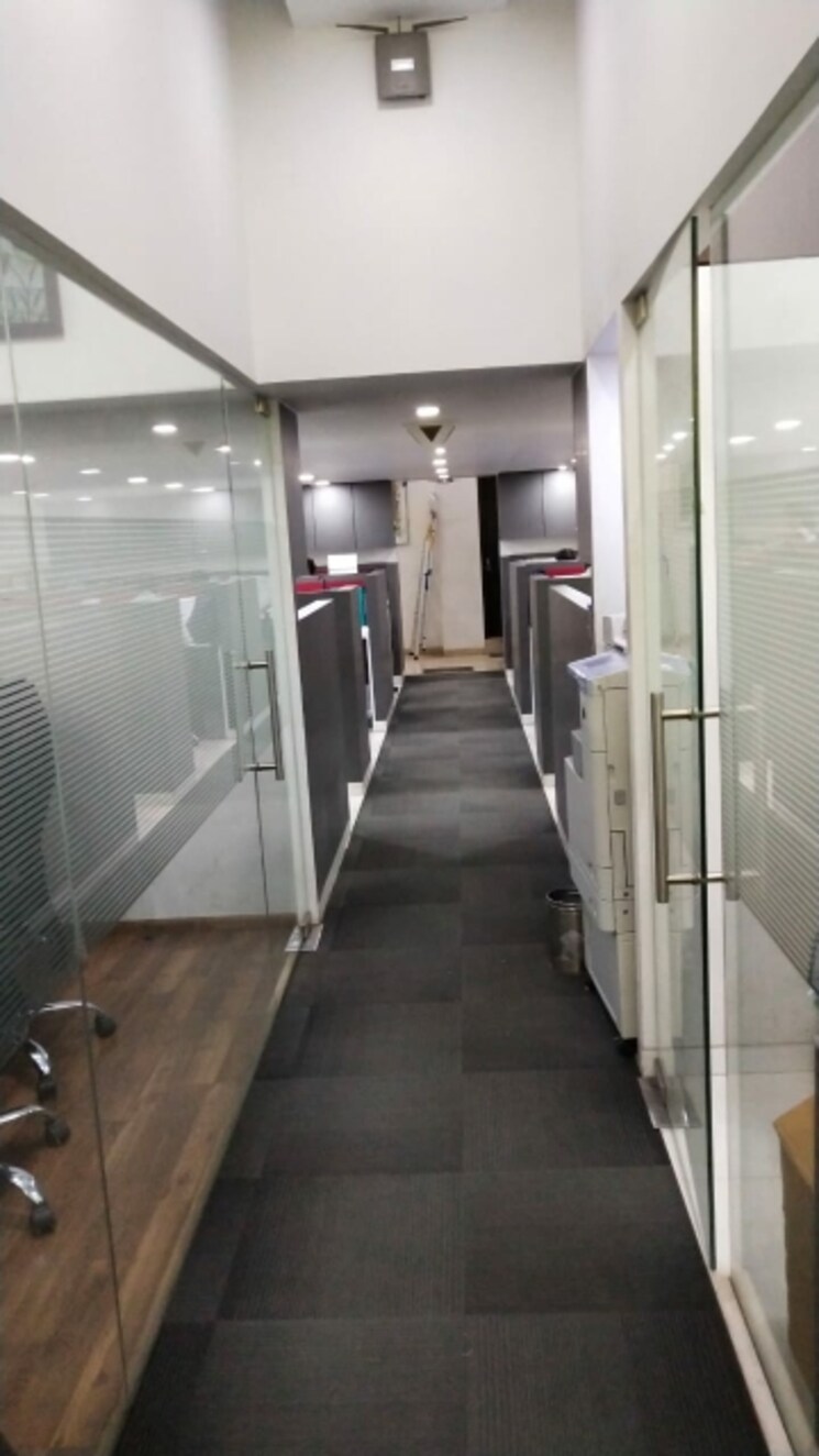 Team Area, marathon-icon Commercial Office Space 1550 Sq.Ft. In Lower Parel Mumbai 7922053