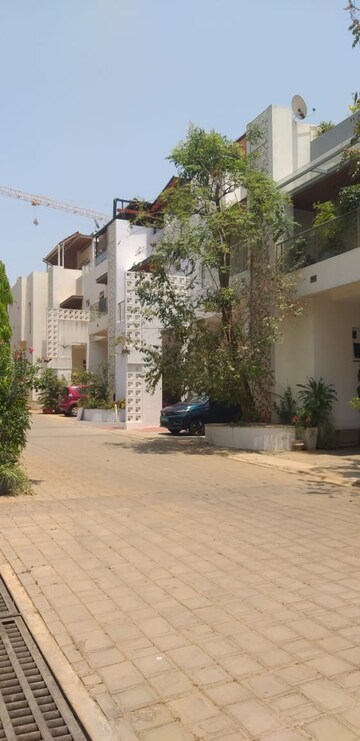 3 BHK Villa – Exterior View View at Mantri Courtyard, Kanakapura Road - for Sale
