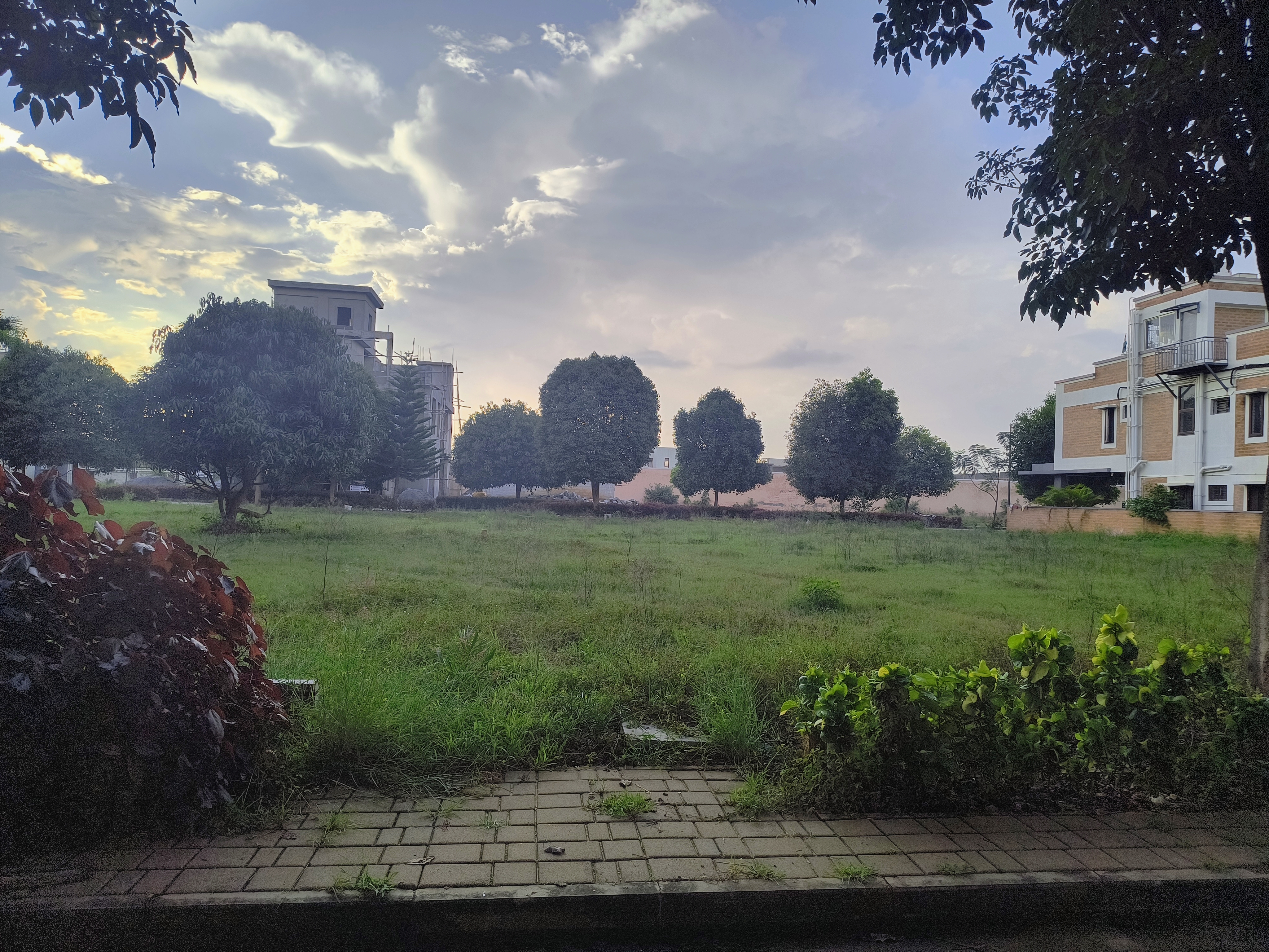 Plot For Sale in Reliaable Lakedew Residency