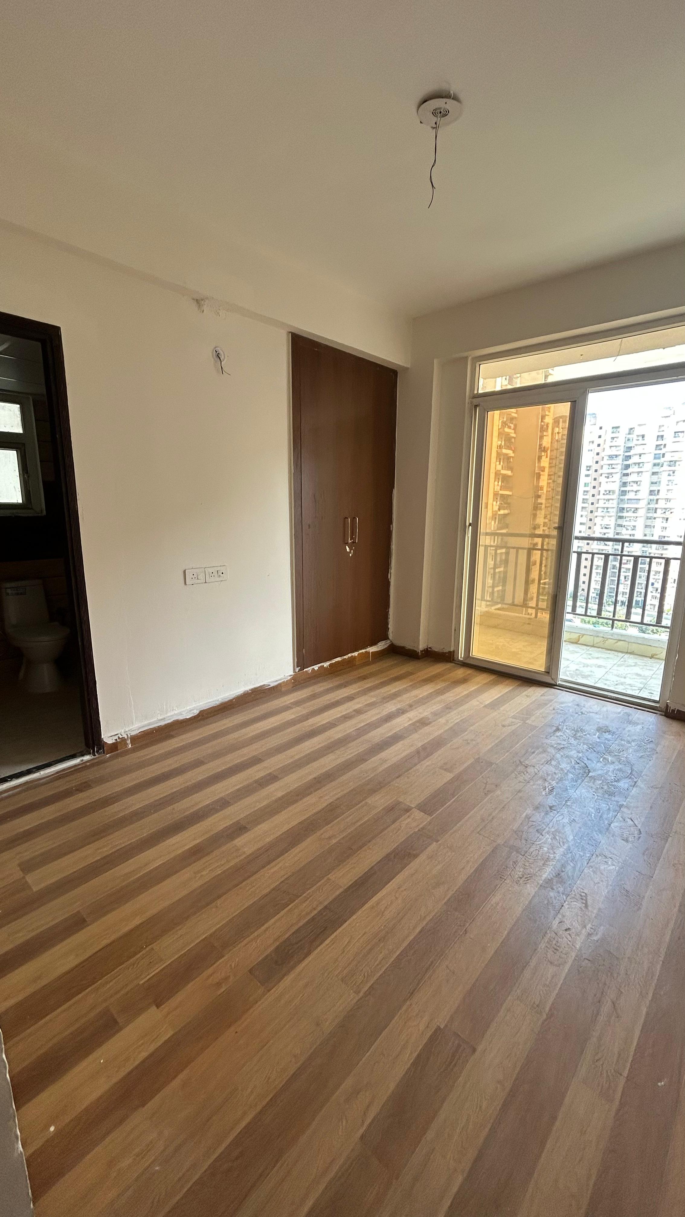 2 BHK + Extra Room Apartment For Sale in Ace Divino