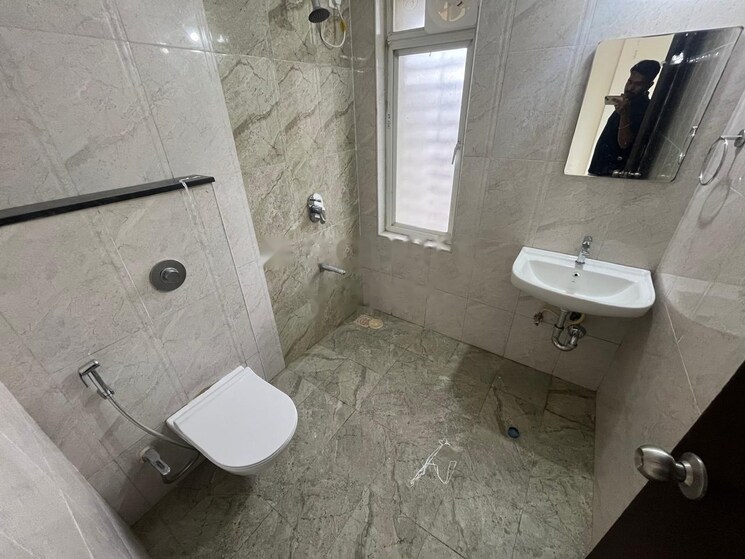 Bathroom, mantra-insignia 3 Bedroom 1389 Sq.Ft. Apartment In Mundhwa Pune 7922337